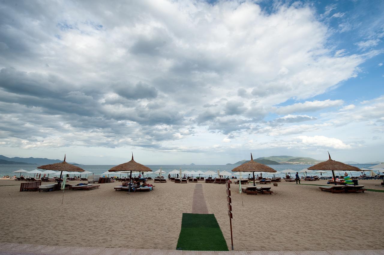 Palm Beach 2 Hotel Nha Trang Exteriör bild