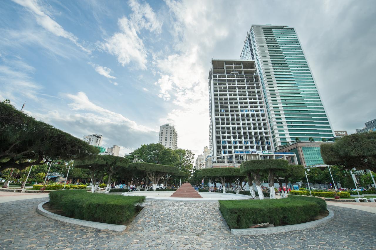 Palm Beach 2 Hotel Nha Trang Exteriör bild